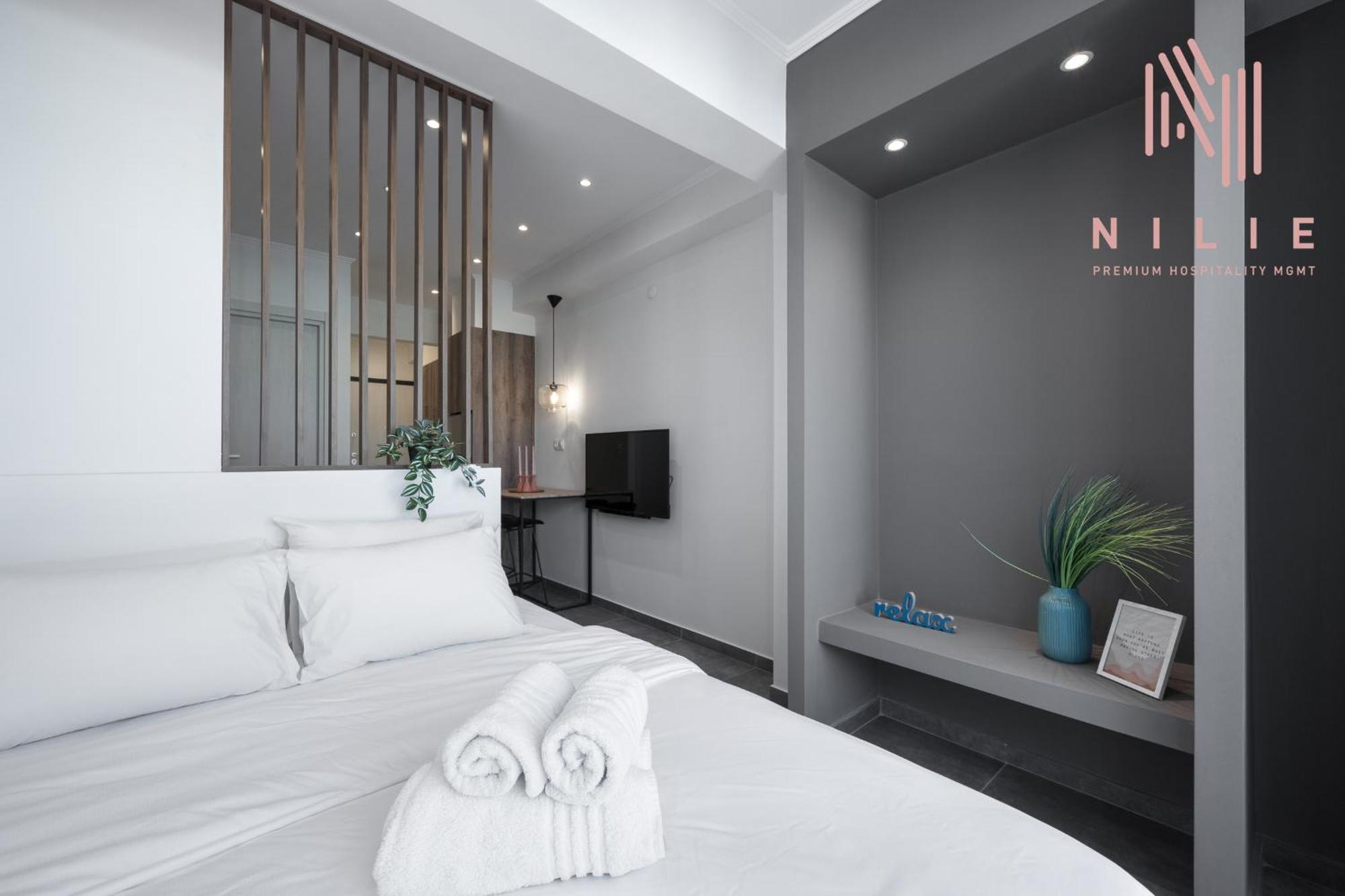 V1 Penthouse, Nilie Hospitality Mgmt Apartment Thessaloniki Exterior photo