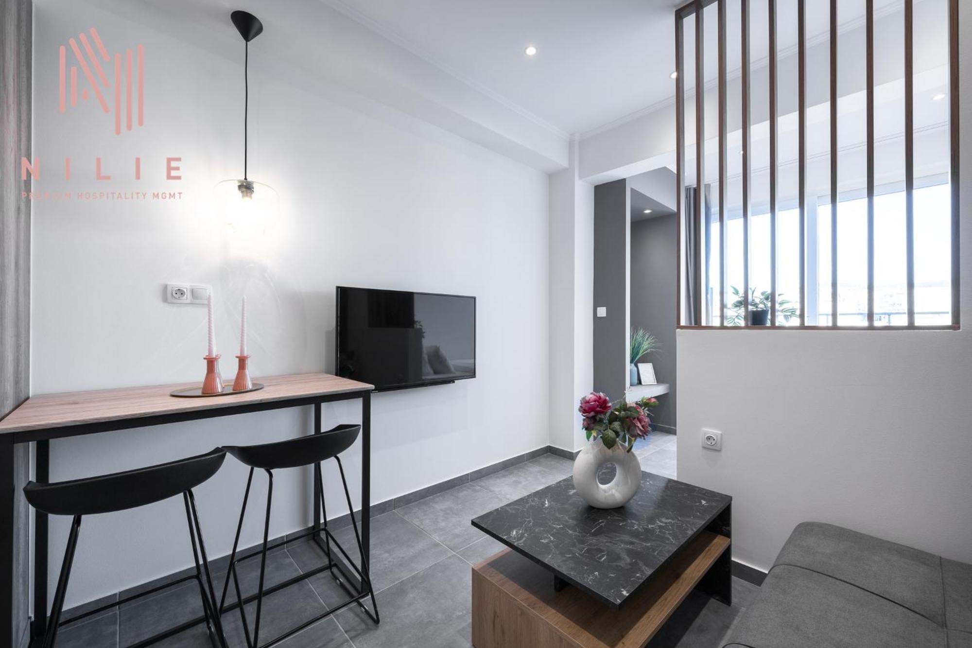 V1 Penthouse, Nilie Hospitality Mgmt Apartment Thessaloniki Exterior photo