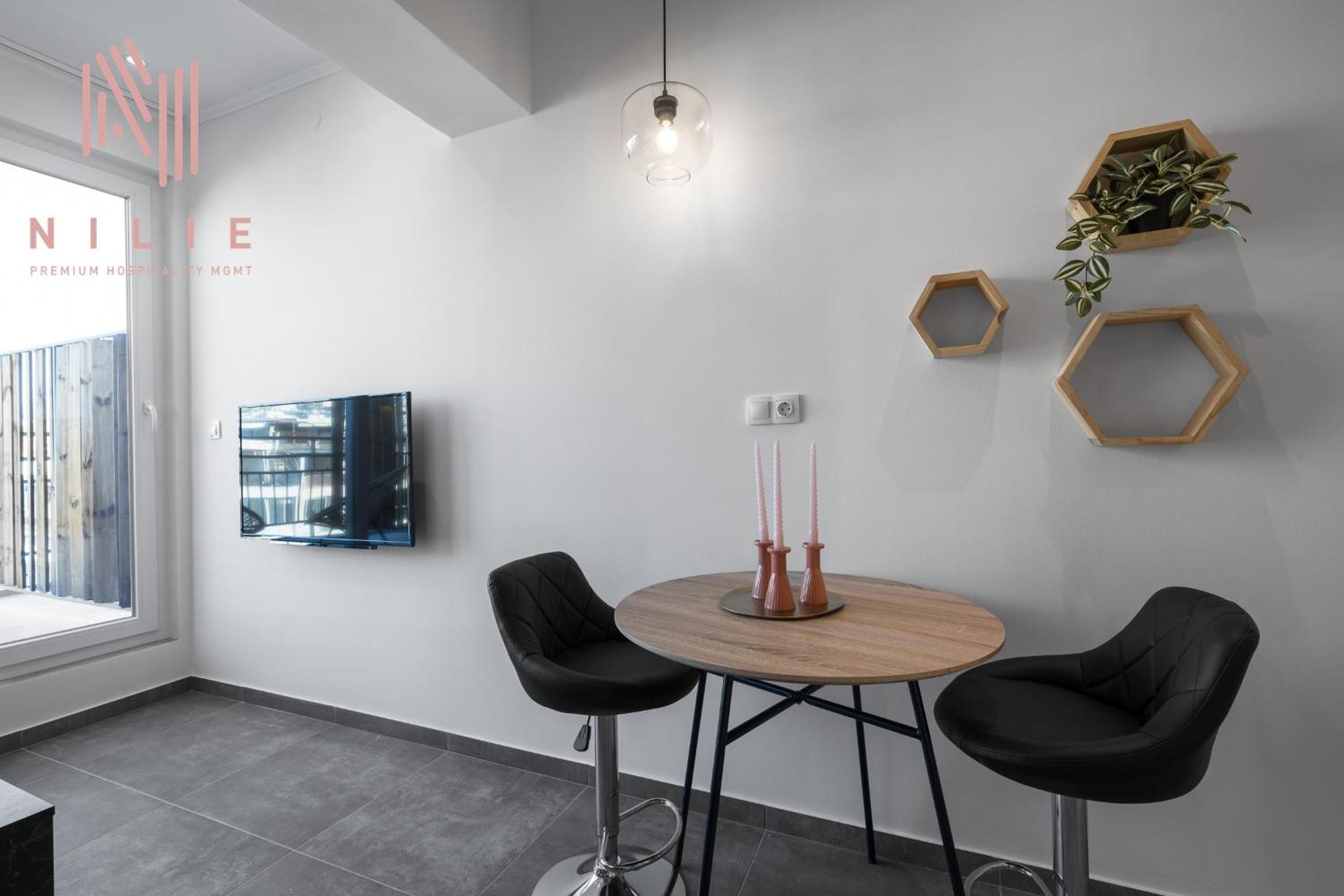 V1 Penthouse, Nilie Hospitality Mgmt Apartment Thessaloniki Exterior photo
