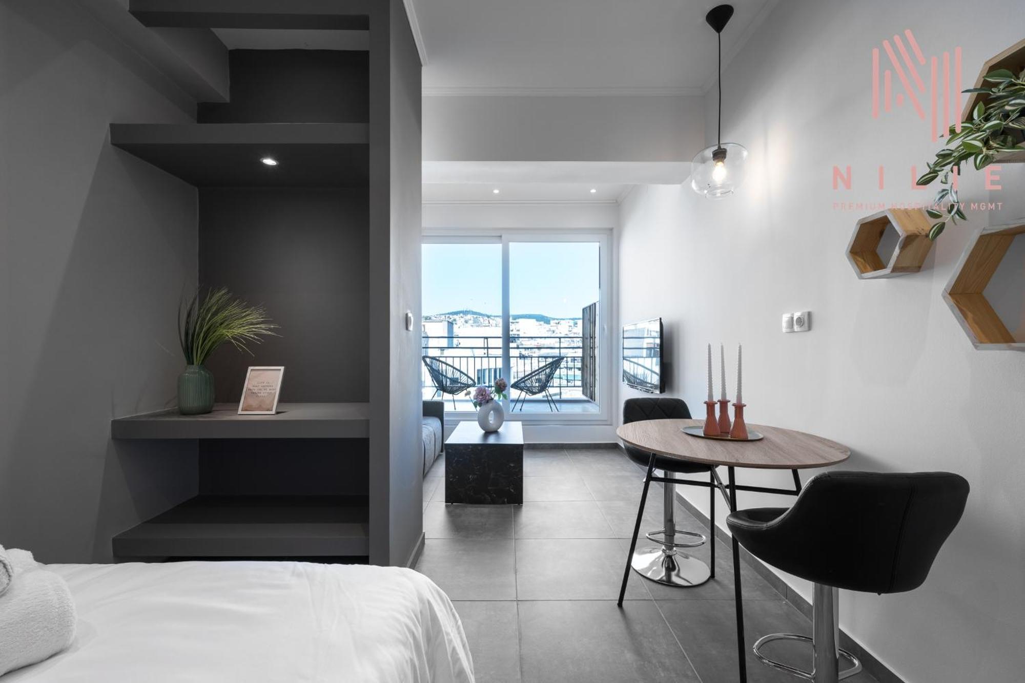 V1 Penthouse, Nilie Hospitality Mgmt Apartment Thessaloniki Exterior photo