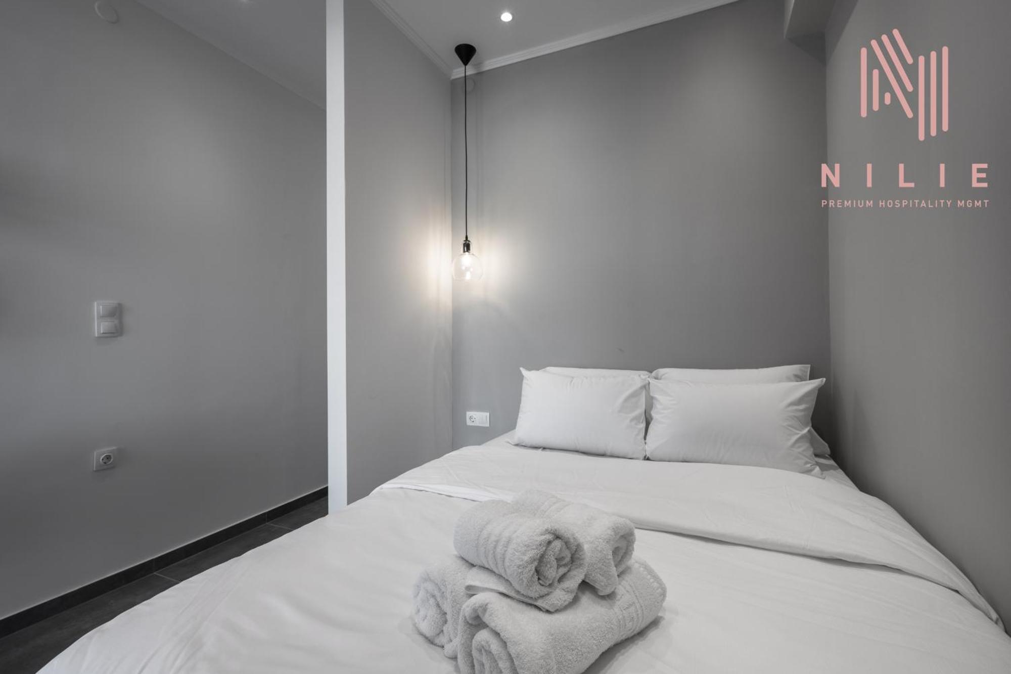 V1 Penthouse, Nilie Hospitality Mgmt Apartment Thessaloniki Exterior photo